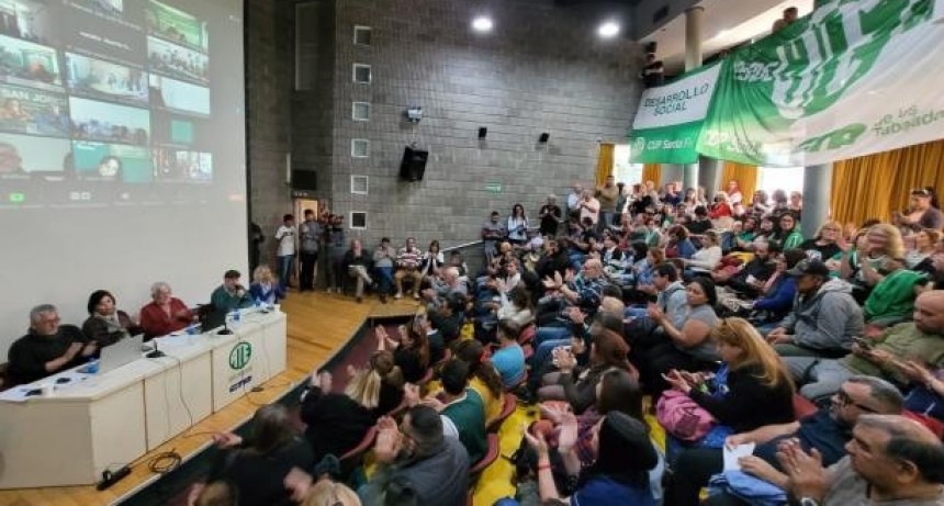 ATE y UPCN aceptaron la propuesta del Gobierno, que contempla una suba salarial del 77% en todo el año