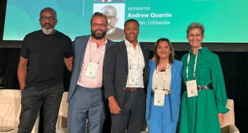 La intendente Fuentes disertó en la Expo Smart City que se realiza en los Estado Unidos