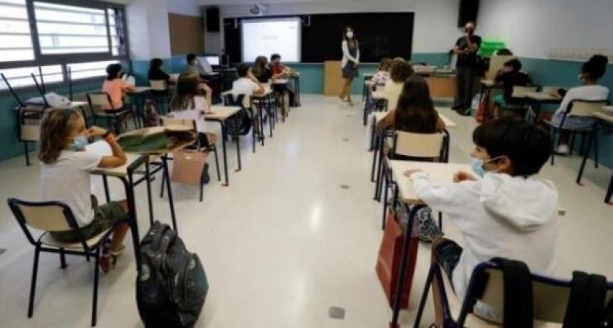 Diagraman calendario escolar para 2023 y sugieren fecha para iniciar las clases