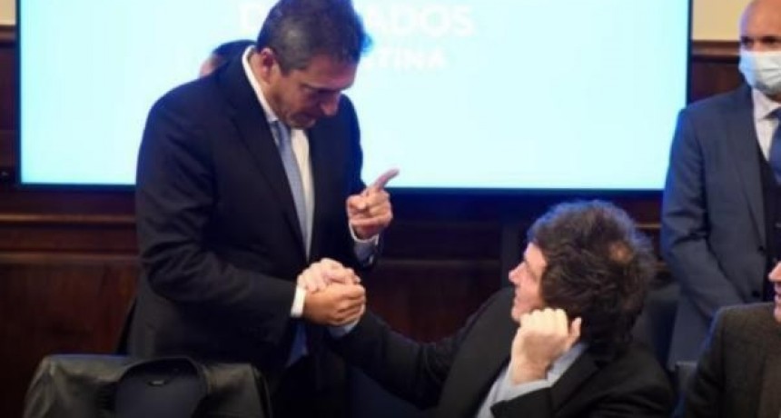 Massa cruzó a Milei por redes sociales: 