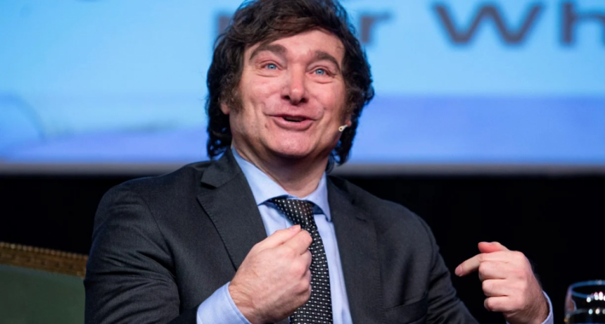 Presentaron denuncia penal contra Milei por apología de la contaminación del agua