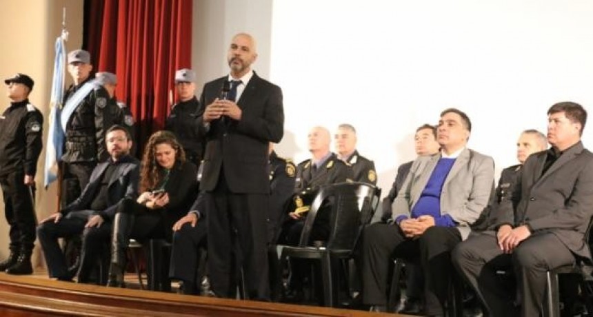 La provincia incorporó 289 profesionales, técnicos y administrativos a la policía provincial