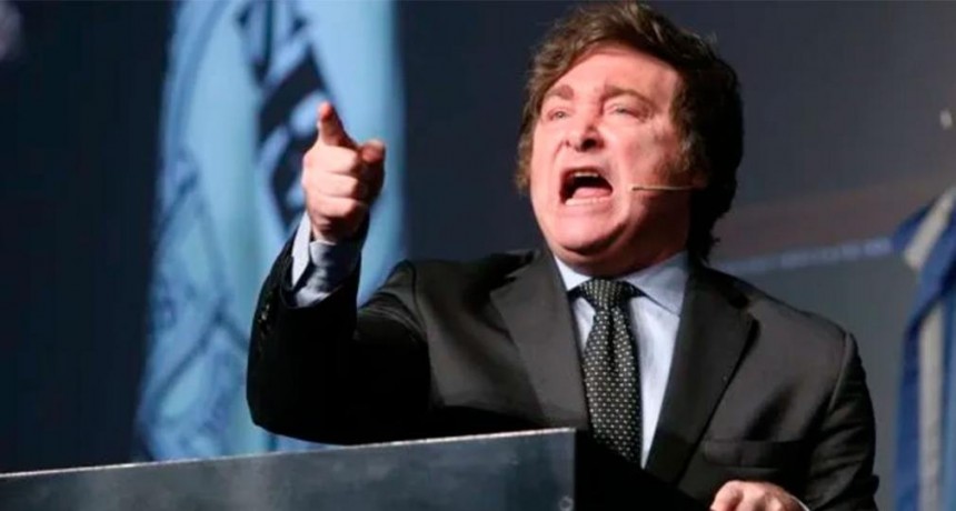 Más de 170 economistas criticaron la dolarización y Javier Milei los trató de 