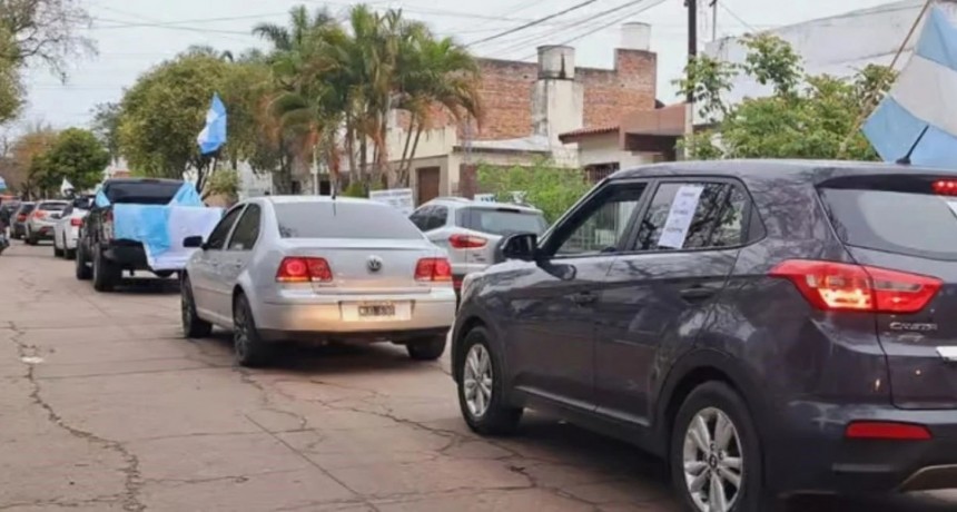 Los empleados de Vicent&iacute;n se manifestaron por la fuente de trabajo