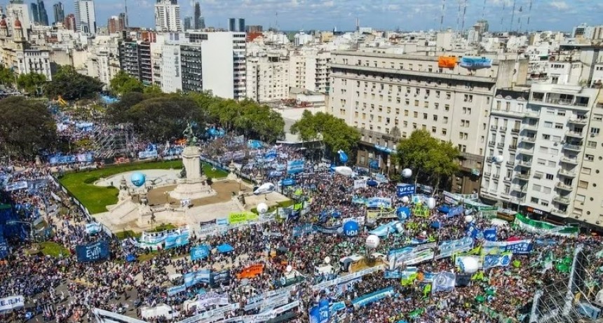 La CGT le ofrendó a Sergio Massa un impactante acto masivo para apoyarlo y ya organiza otro en la Patagonia