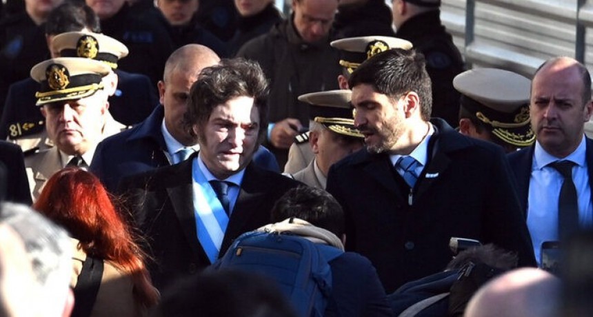 Pullaro: "Ajustamos todos los d&iacute;as pero los recursos no son para la Naci&oacute;n"