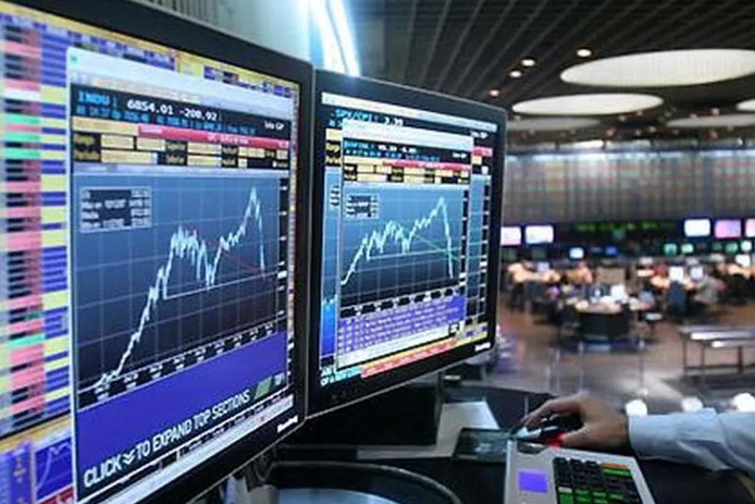 Riesgo país 900: ¿cuánto es político y cuánto económico?