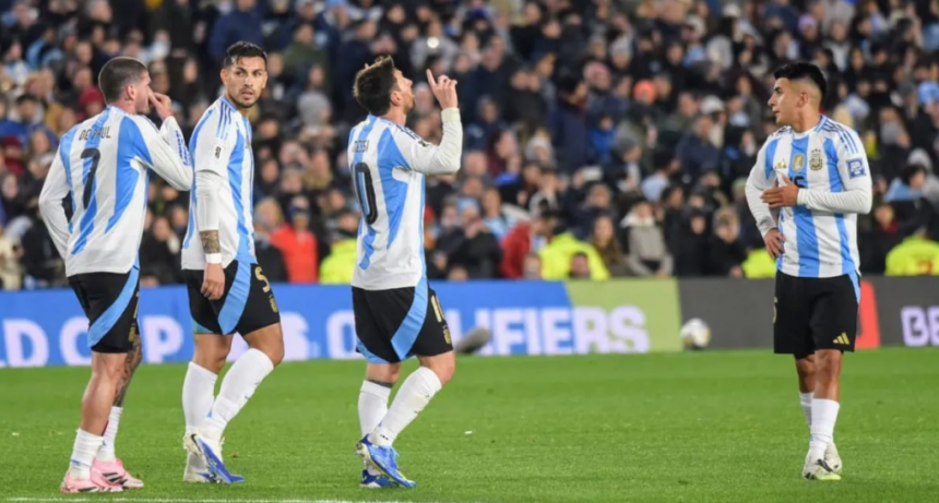 Messi tuvo su último baile Monumental, en una noche plagada de goles y emoción hasta las lágrimas