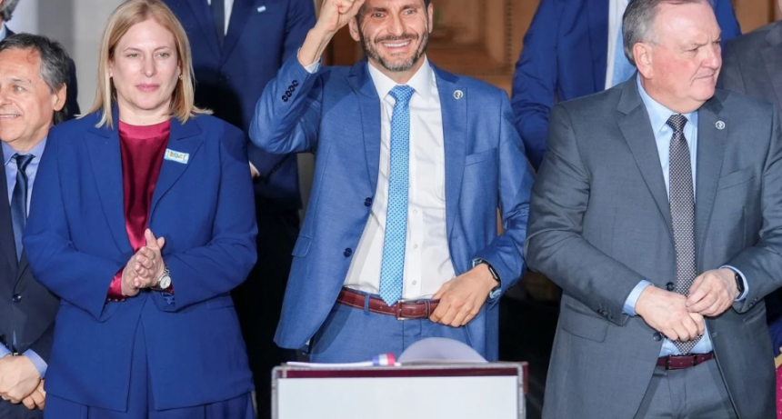 La Constituci&oacute;n amasada por la pol&iacute;tica santafesina