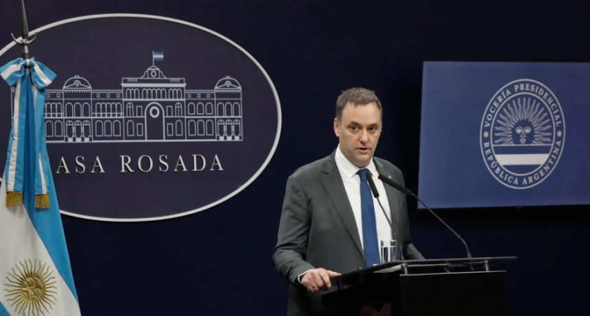 Adorni ratificó a todos los funcionarios y defendió el Presupuesto 2026