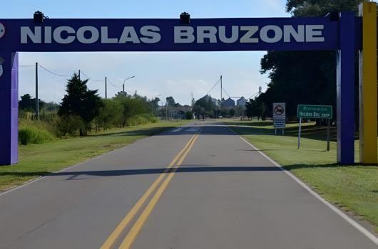 Nicolás Bruzone: el pueblo cordobés que regala terrenos para repoblarse y es tendencia en las redes