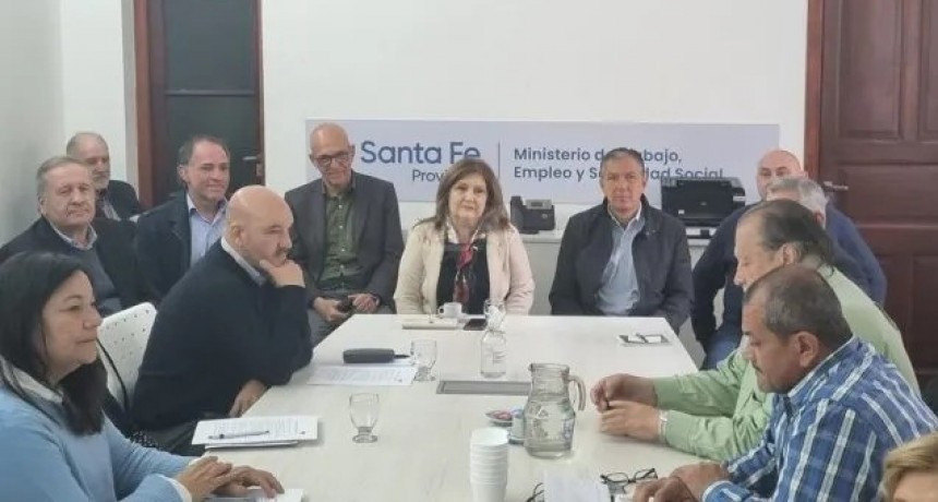Santa Fe: en un marco de tensi&oacute;n, el gobierno recibe al gremio docente tras los descuentos salariales por paros