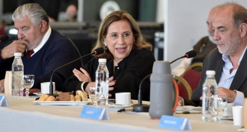 Activa participación santiagueña en la reunión del Consejo Federal de Salud en Ushuaia