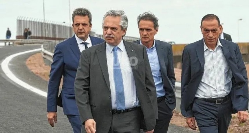 Acto por Día de la Lealtad: 