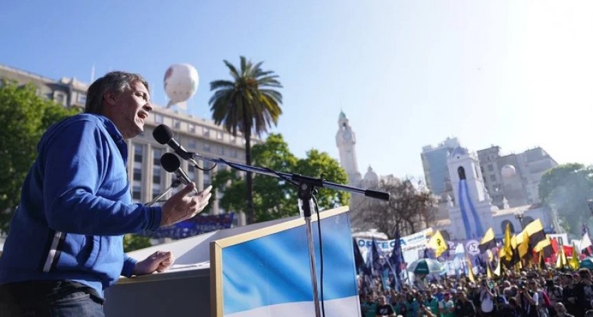 Máximo Kirchner centralizó un acto por el Día de la Lealtad que le sirvió como demostración de fuerza hacia el 2023
