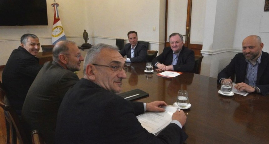 Súper martes de transición en Santa Fe con cinco reuniones de equipos técnicos en agenda