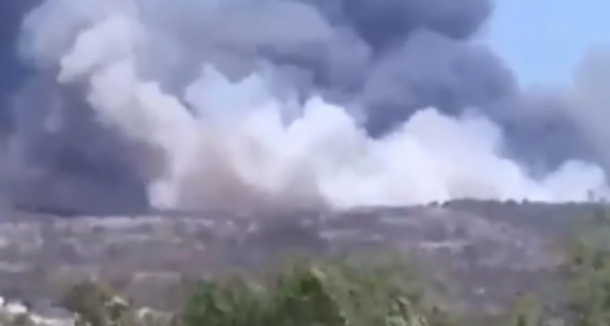 Hizo una fogata para preparar un café y provocó un incendio forestal: terminó detenido