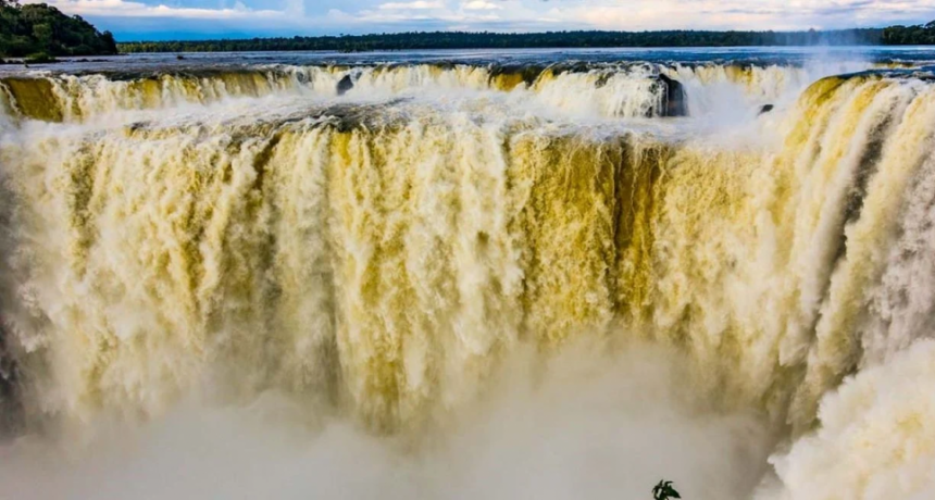 Importante crecida del río Iguazú: cómo y cuándo repercutirá en Santa Fe