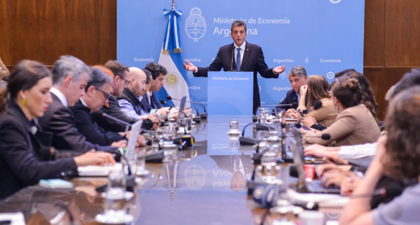 Tras las elecciones, Sergio Massa llam&oacute; una vez m&aacute;s a un gobierno de unidad nacional