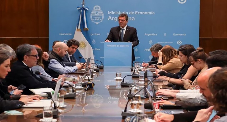 Massa anunció un nuevo dólar diferencial para todas las exportaciones por 30 días