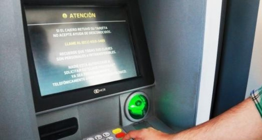 Con un aumento del 7%, el 1 de noviembre comenzará el pago de haberes de octubre a los agentes estatales