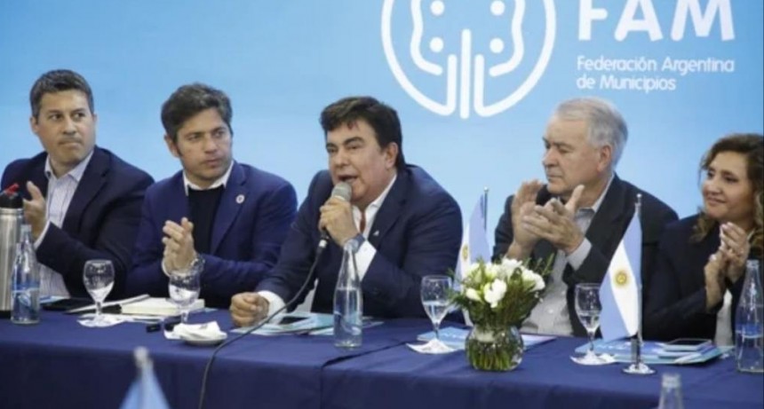 Más de 500 intendentes le exigieron a Milei un cambio de rumbo económico: “Argentina atraviesa una catástrofe”