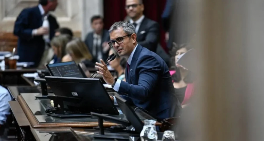 Martín Menem acusó a la oposición de propinar 