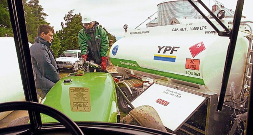 El derrame del campo: estiman un consumo récord de gasoil, por más de U$S 2.500 millones
