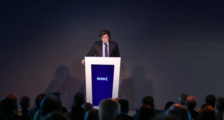 Dejar flotar al dólar o dolarizar… ¿esa es la cuestión?