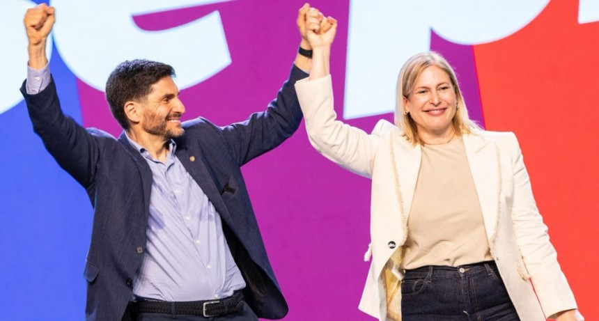 Encuesta en Santa Fe: Provincias Unidas y el kirchnerismo se disputan la cima, con la Libertad Avanza en ca&iacute;da