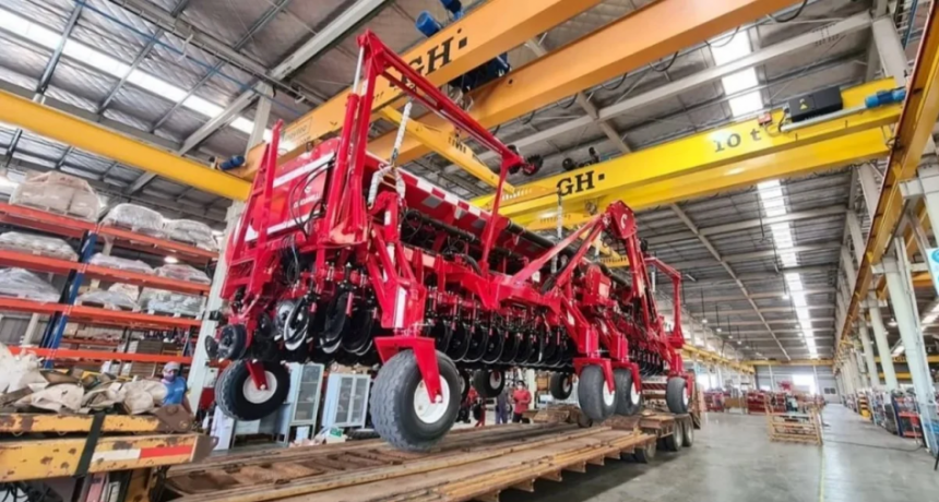 La industria santafesina volvió a caer en agosto