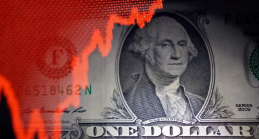 El d&oacute;lar volvi&oacute; a subir, toc&oacute; un precio r&eacute;cord y qued&oacute; muy cerca del techo de la banda cambiaria