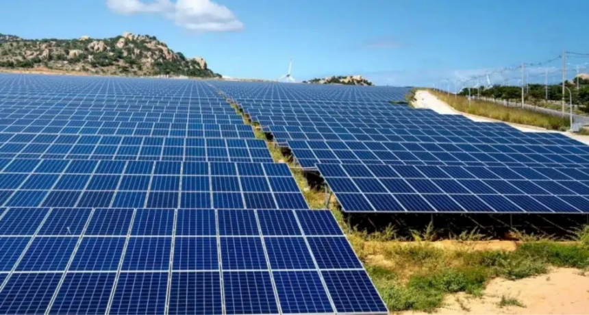 Diputados pidi&oacute; instalar un parque solar en San Crist&oacute;bal