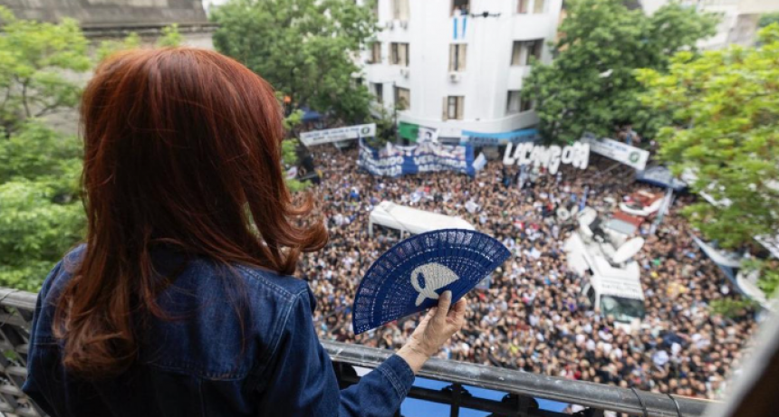 Argentina necesita que el kirchnerismo haga algo con el kirchnerismo