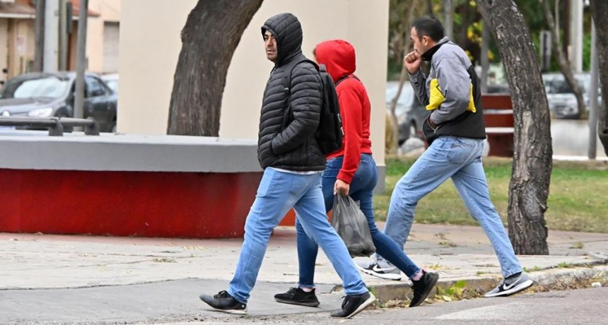 El fresquete sorprende a los santiagueños en plena primavera: ¿hasta cuándo seguirá?