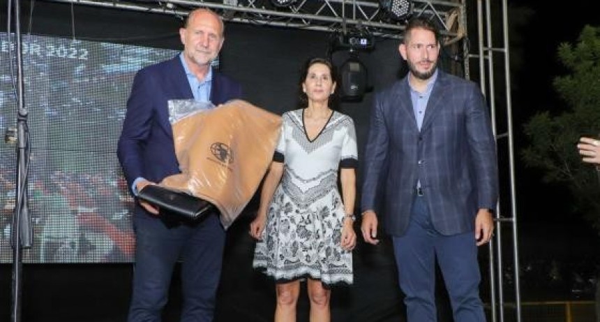 Perotti participó en Las Toscas de la cena por del Día del Curtidor