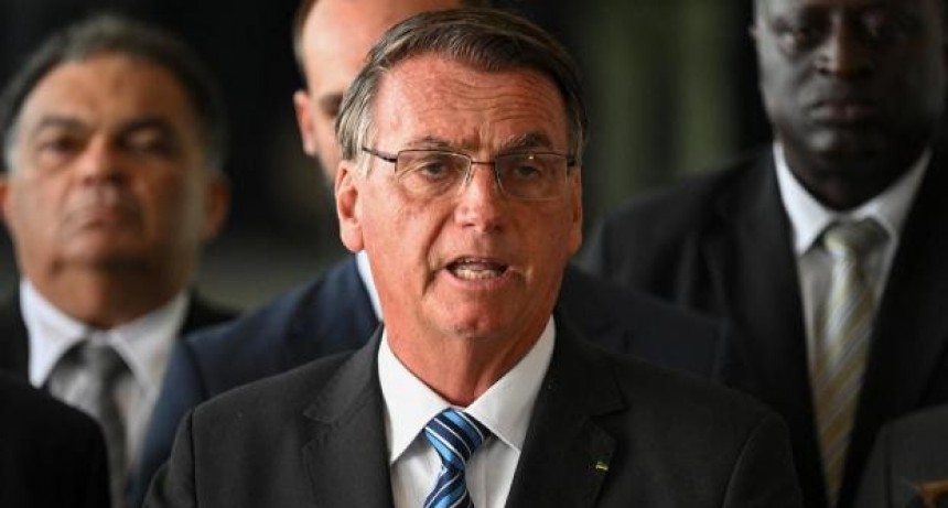 Bolsonaro rompió el silencio: pese a que no reconoció la derrota, aseguro que respetará la Constitución