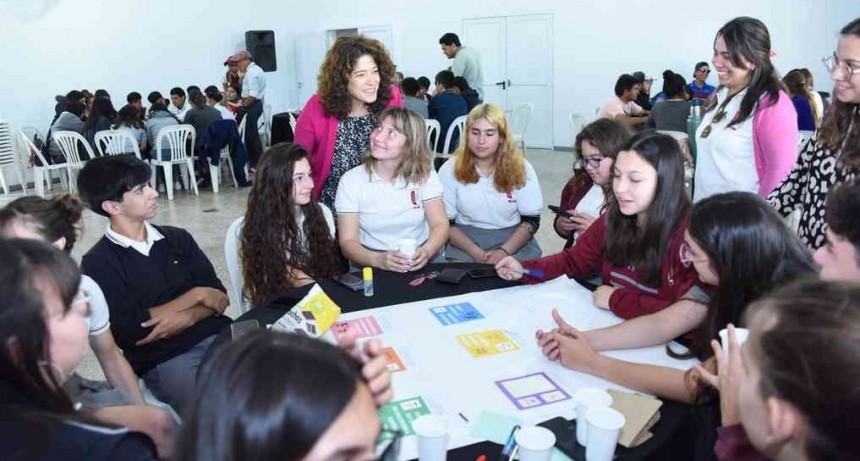 Vera apuesta por su plan de Desarrollo Estratégico