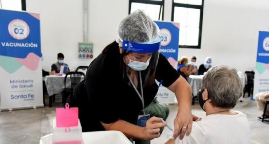 La quinta dosis de vacunas contra el Covid estará disponible la semana próxima en Santa Fe