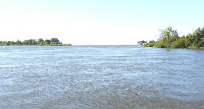 El intendente de San Javier manifestó preocupación por la subida del río: 