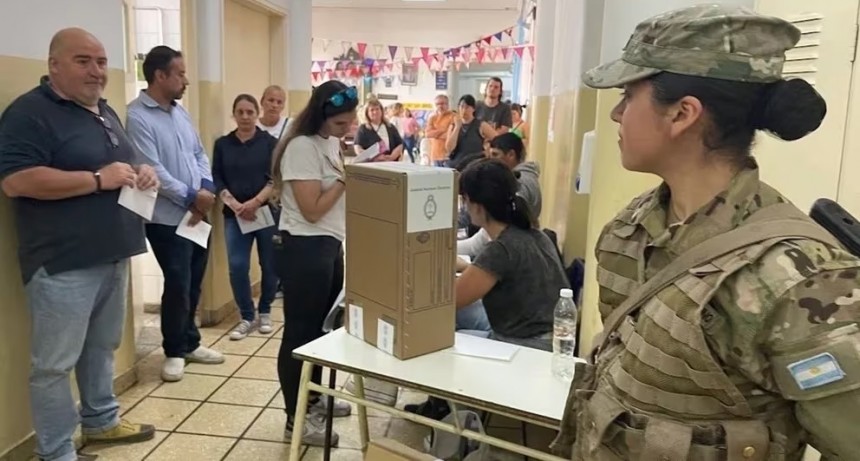 M&aacute;s de 86 mil efectivos, 4.500 veh&iacute;culos y 14 helic&oacute;pteros: c&oacute;mo ser&aacute; el operativo de seguridad para el balotaje presidencial