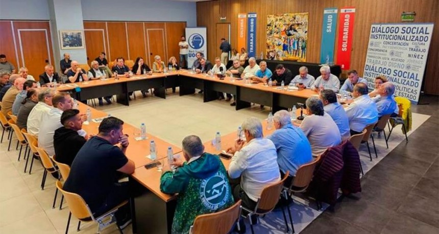 En alerta por los recortes que anunció Milei, la CGT advirtió: “Vamos a mantener la guardia alta”