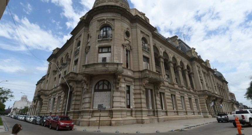 El Gobierno de Santa Fe deja los fondos necesarios para asegurar el pago del aguinaldo