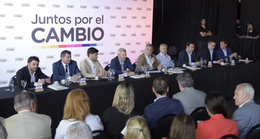 Los gobernadores de Juntos por el Cambio se aferran a la unidad y rechazan cogobernar