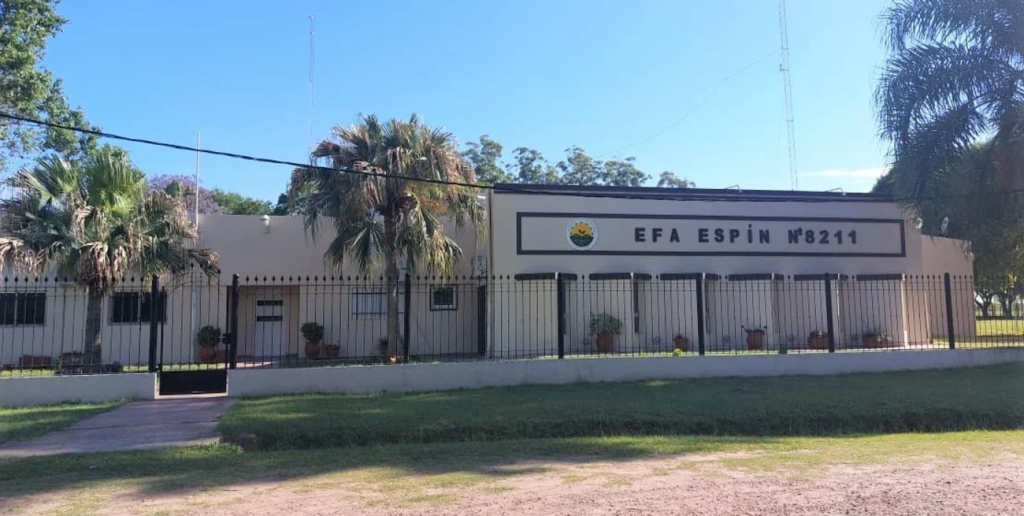 Medio siglo formando estudiantes: la EFA de Espín entre lo académico y lo humano