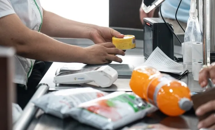 Los salarios volvieron a perder contra la inflación en septiembre