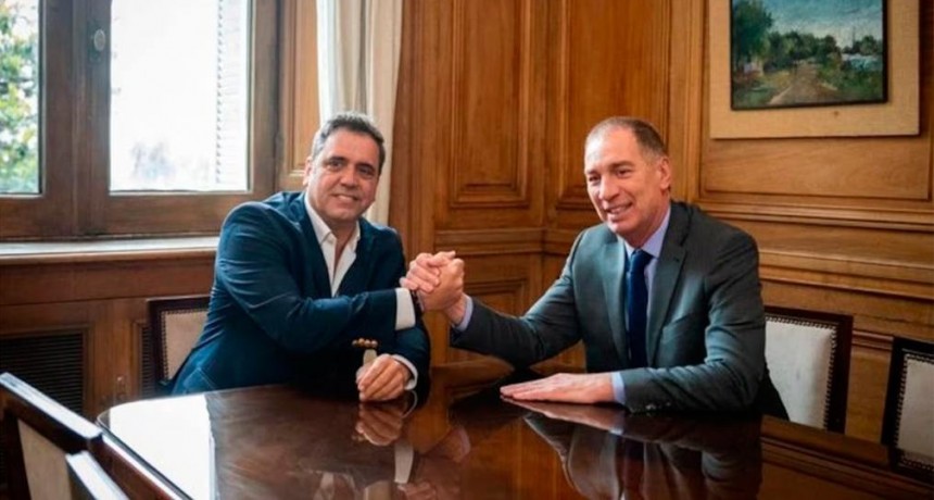 En busca de apoyo a las reformas, Diego Santilli ya empezó a contactar a gobernadores