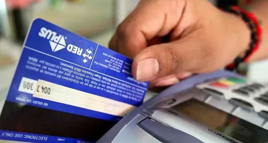 Atrapados por el pago m&iacute;nimo de la tarjeta... y los impuestos