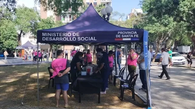 Vacunatorios móviles: los ubicarán en arterias comerciales de la ciudad