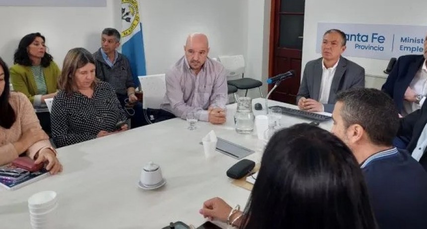 Se retoman este miércoles las reuniones paritarias entre los gremios y la provincia